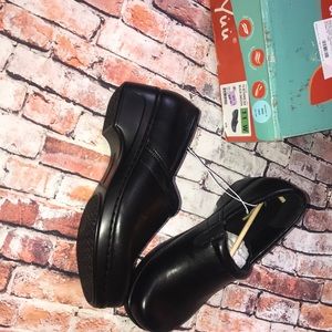 Yuu clogs 11W Black NEW WIDE